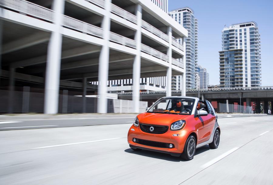  Smart ForTwo Passion Cabrio 2016 года  (NA) (фото 8 из 21)